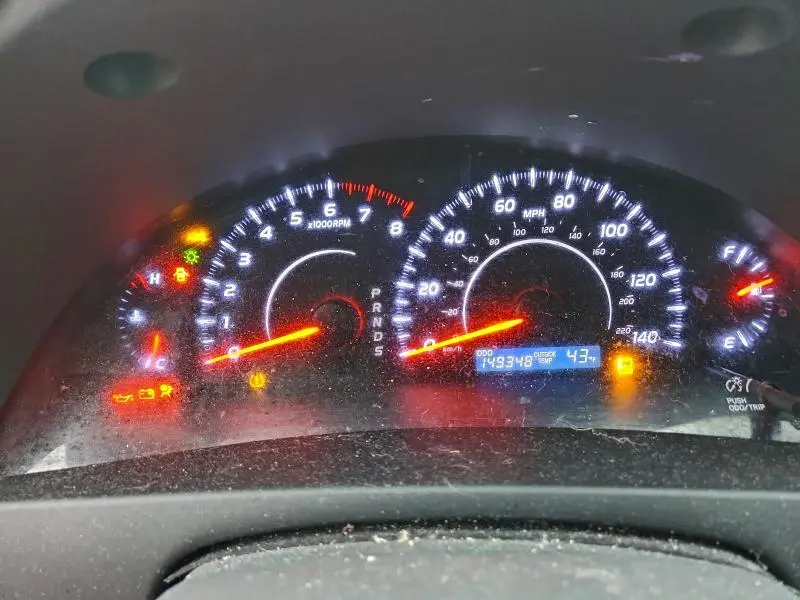 2011 TOYOTA CAMRY BASE  