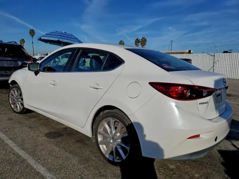 2017 MAZDA 3 TOURING  