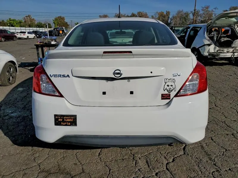 2019 NISSAN VERSA S  