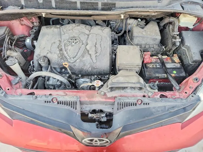 2019 TOYOTA SIENNA   
