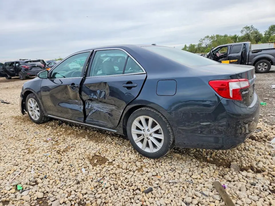 2013 TOYOTA CAMRY XLE V6  