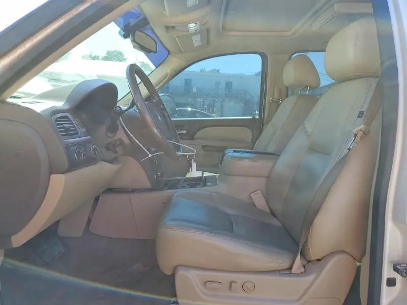 2013 CHEVROLET SUBURBAN K1500 LTZ  