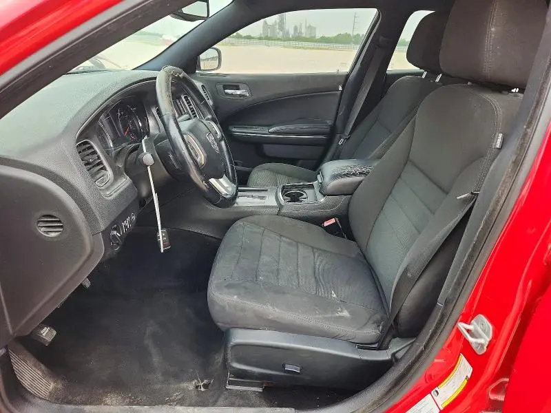 2013 DODGE CHARGER SE  