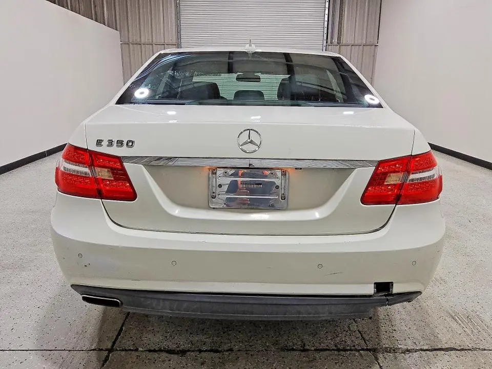 2011 MERCEDES-BENZ E 350  
