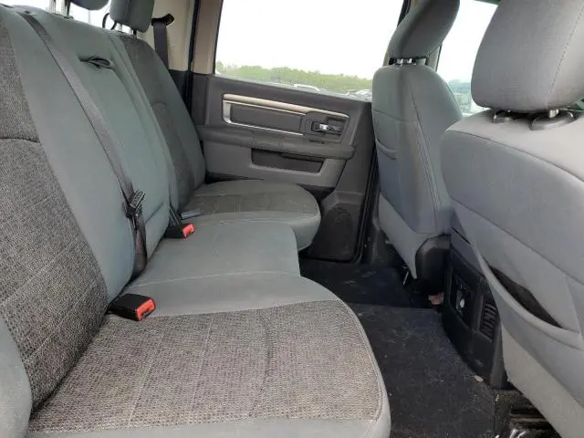 2017 RAM 1500 SLT