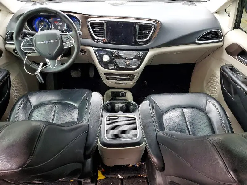 2017 CHRYSLER PACIFICA TOURING L PLUS  