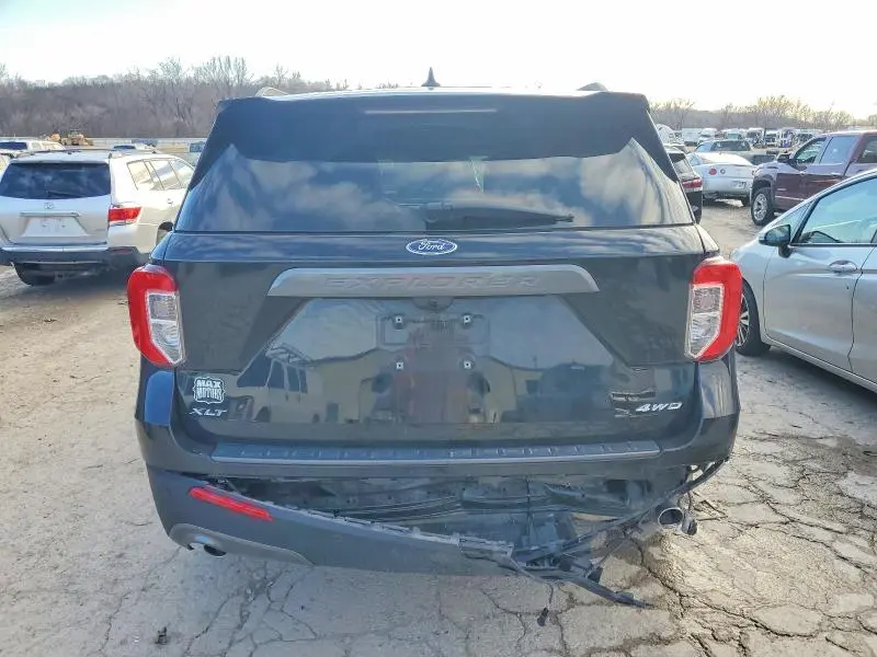 2021 FORD EXPLORER XLT  
