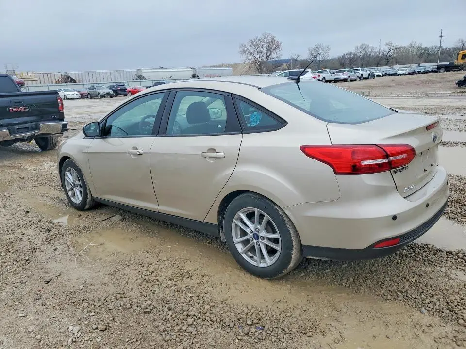 2017 FORD FOCUS SE  