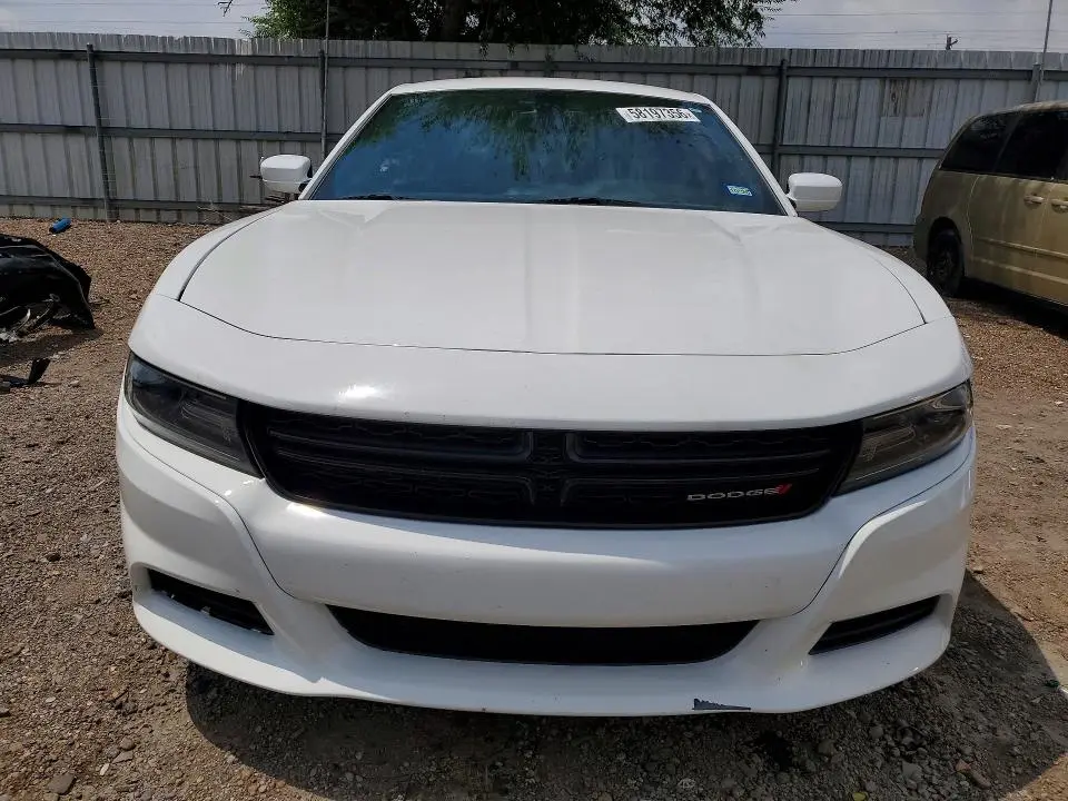 2016 DODGE CHARGER SXT  