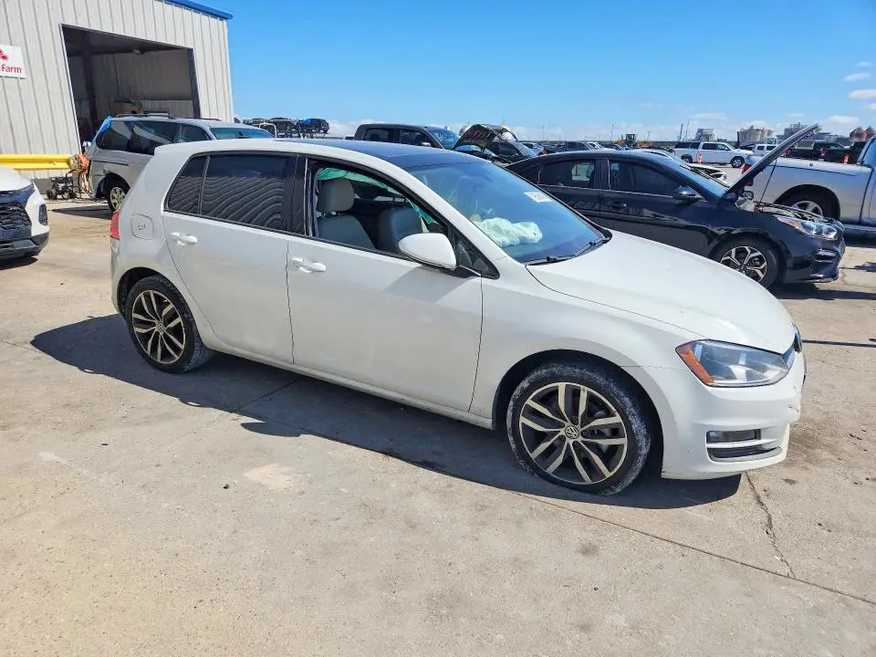 2016 VOLKSWAGEN GOLF   