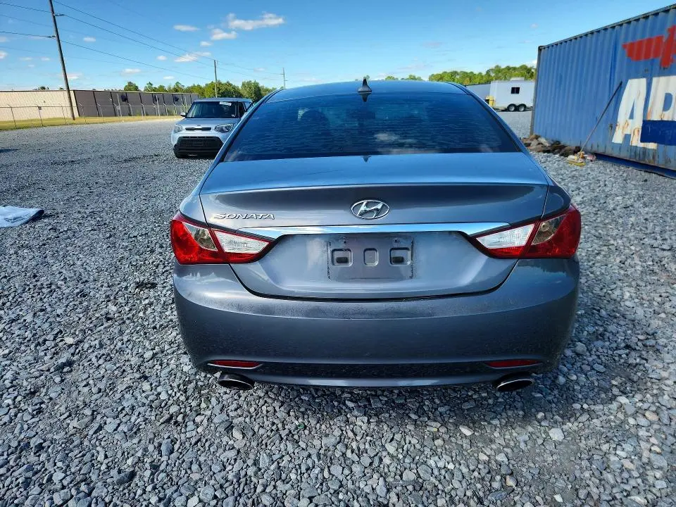 2011 HYUNDAI SONATA SE  