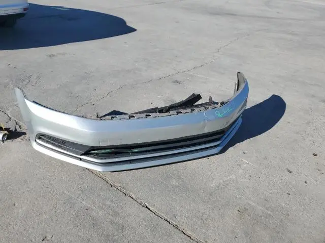 2015 VOLKSWAGEN JETTA SE  