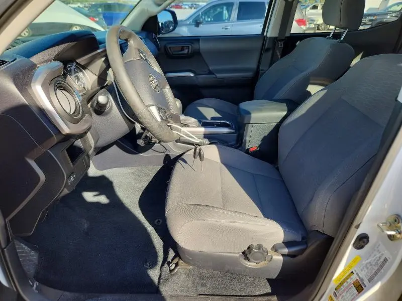 2017 TOYOTA TACOMA SR5 V6  