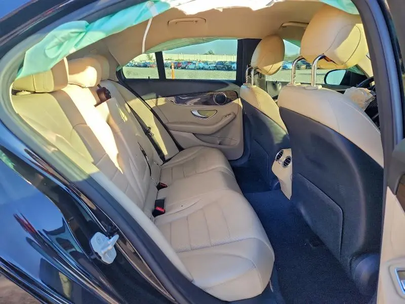 2016 MERCEDES-BENZ C 300  