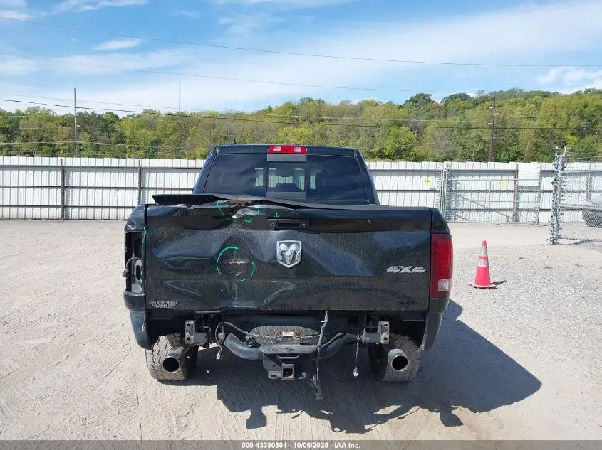 2013 RAM 1500 SPORT