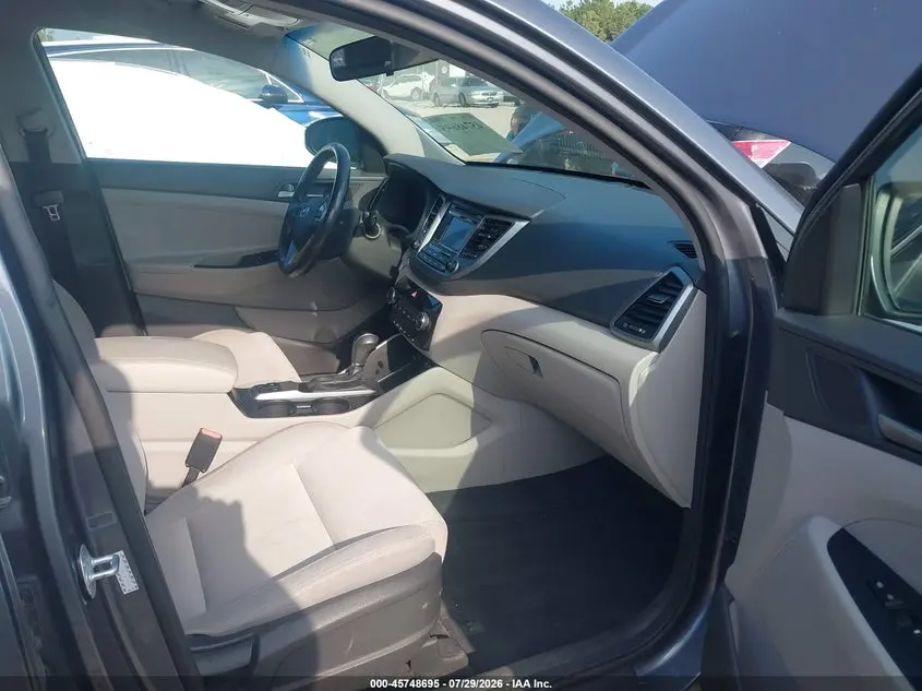 2017 HYUNDAI TUCSON SPORT