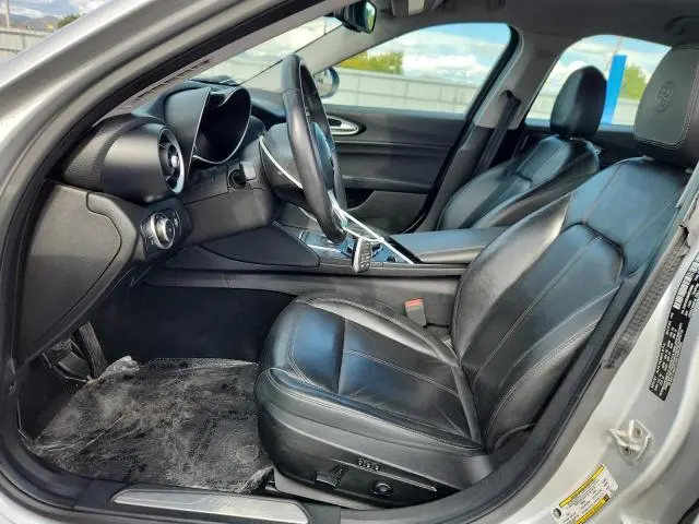 2017 ALFA ROMEO GIULIA Q4  