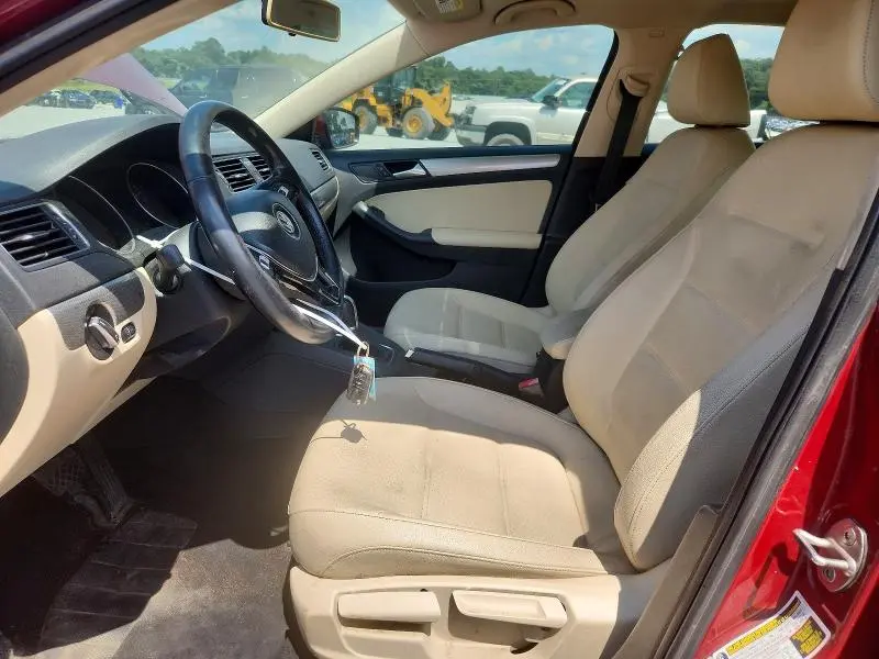 2017 VOLKSWAGEN JETTA SE  