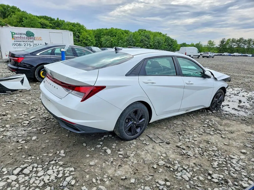 2021 HYUNDAI ELANTRA SEL  