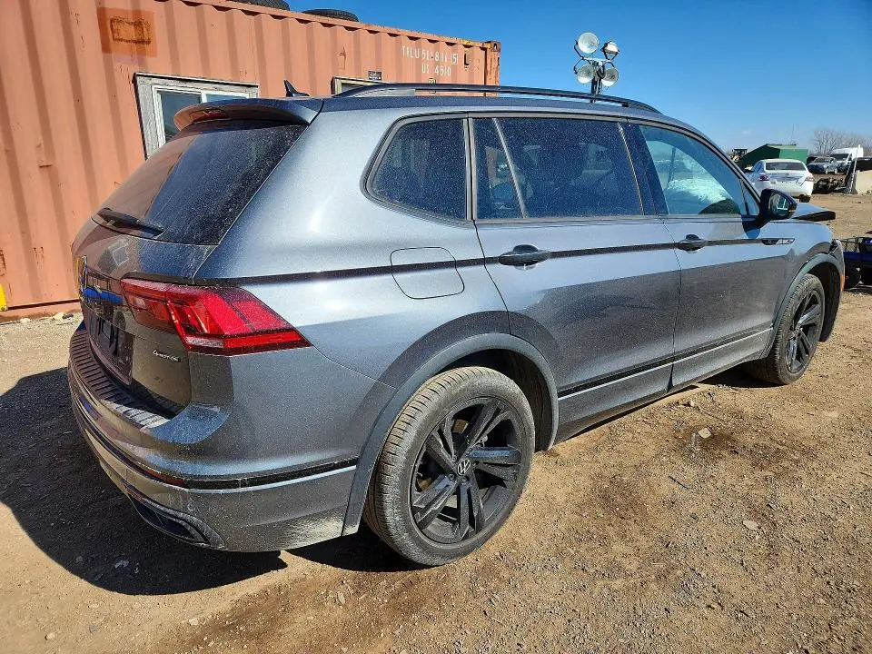 2024 VOLKSWAGEN TIGUAN SE R-LINE BLACK  