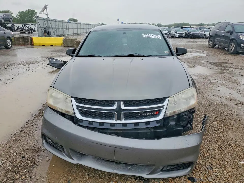2013 DODGE AVENGER SE  