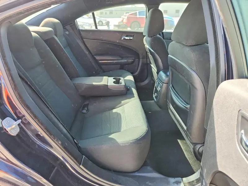 2012 DODGE CHARGER SE  
