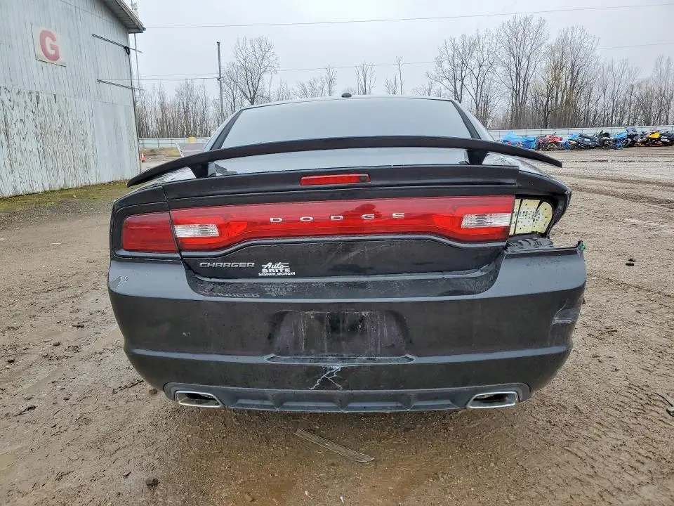 2012 DODGE CHARGER SE  