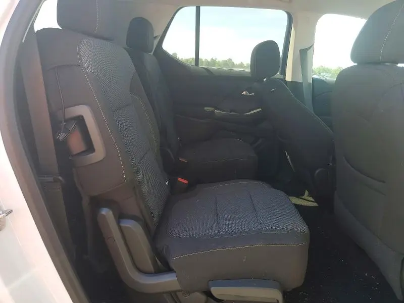 2021 CHEVROLET TRAVERSE LT  