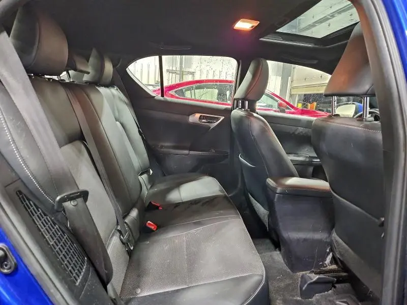 2012 LEXUS CT 200  