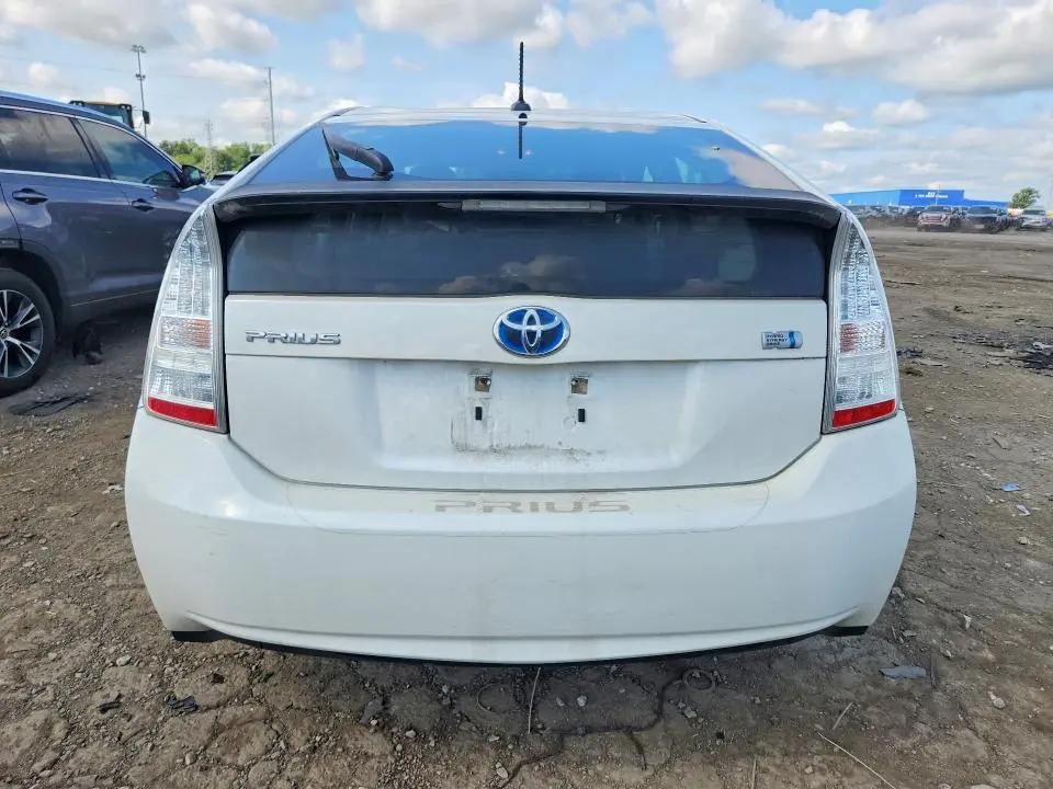 2010 TOYOTA PRIUS II  