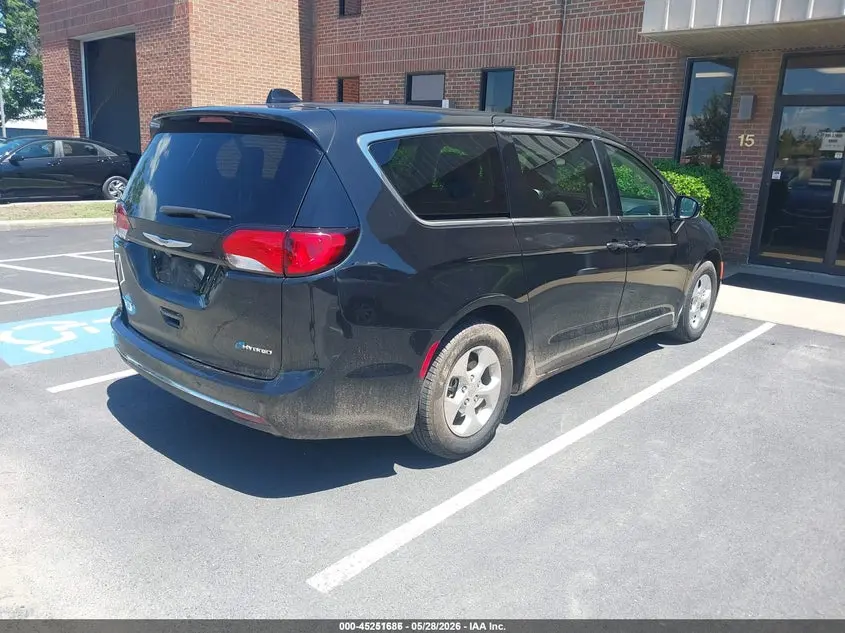 2018 CHRYSLER PACIFICA HYBRID TOURING PLUS
