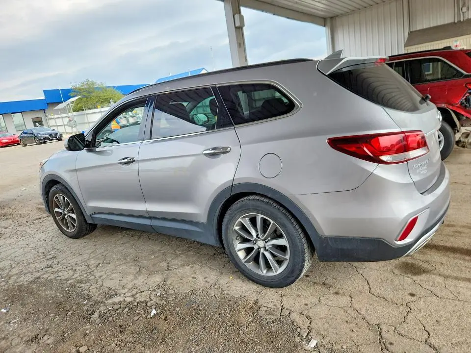 2017 HYUNDAI SANTA FE SE  