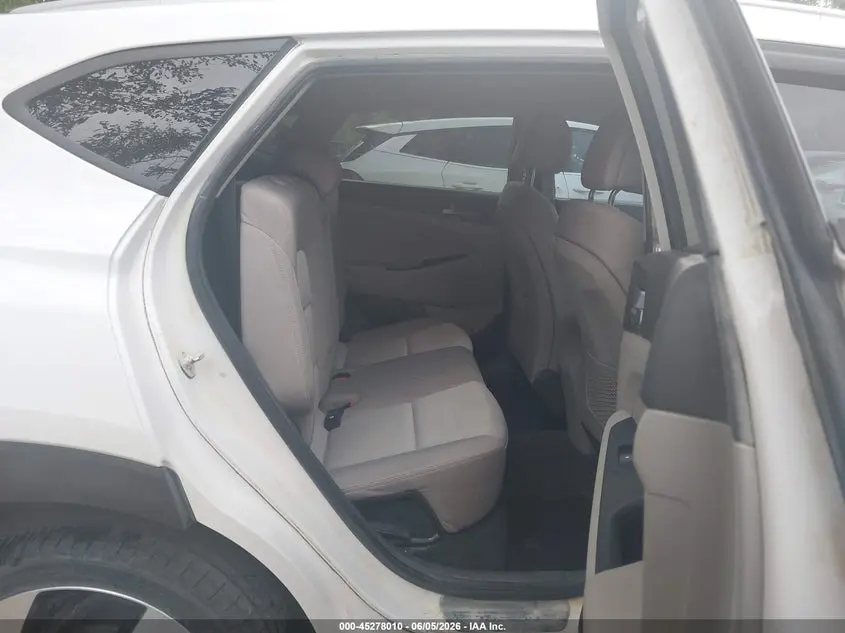 2016 HYUNDAI TUCSON SPORT