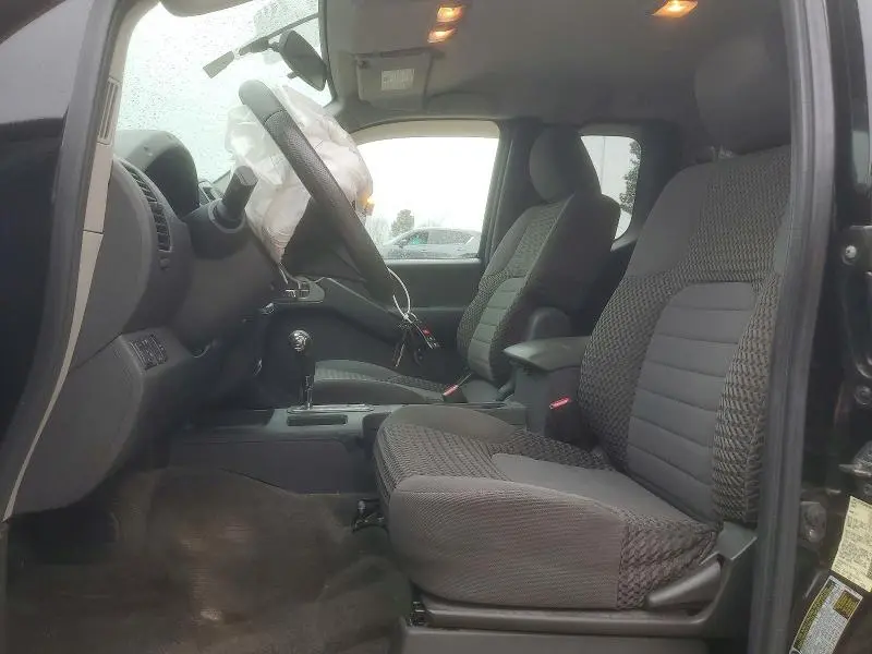 2010 NISSAN FRONTIER KING CAB SE  