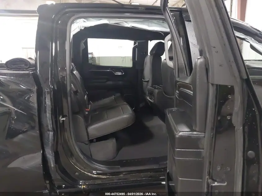 2024 CHEVROLET SILVERADO 1500 4WD  SHORT BED LT