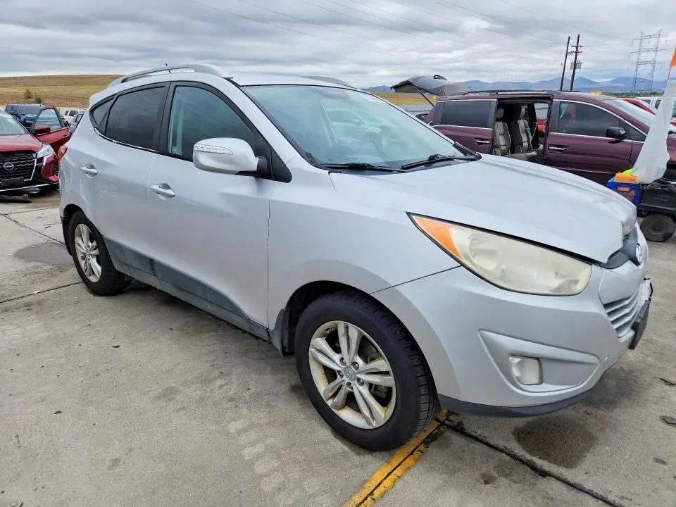 2013 HYUNDAI TUCSON GLS  