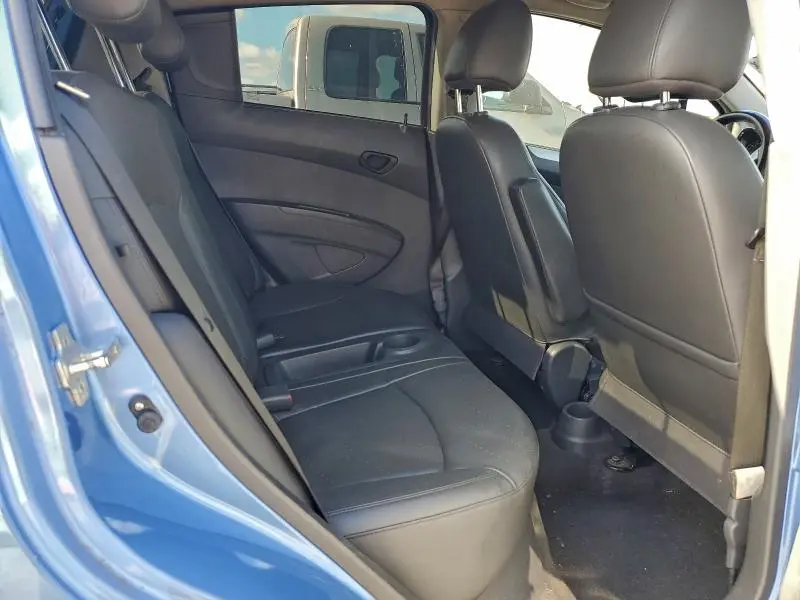 2015 CHEVROLET SPARK 2LT  