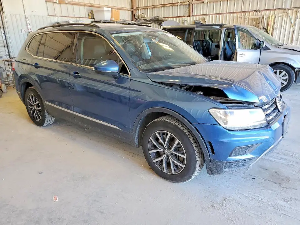 2020 VOLKSWAGEN TIGUAN SE  