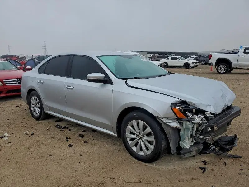 2013 VOLKSWAGEN PASSAT S  