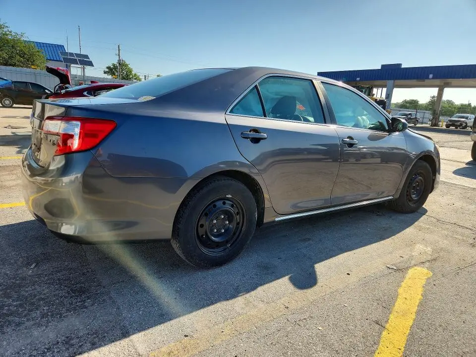 2014 TOYOTA CAMRY LE  