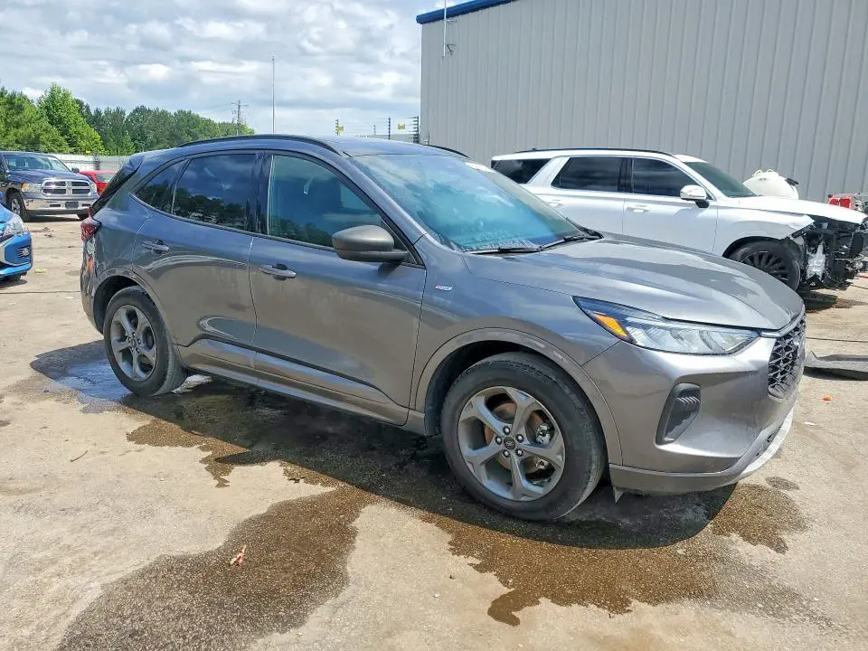 2024 FORD ESCAPE ST LINE  