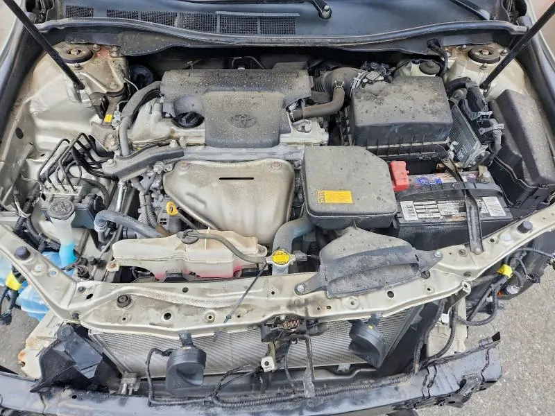 2015 TOYOTA CAMRY LE  