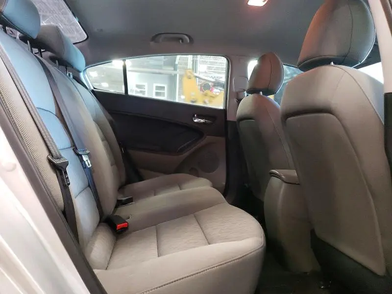 2016 KIA FORTE LX  