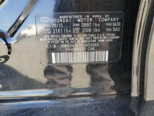 2015 HYUNDAI ELANTRA SE  