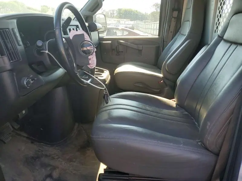 2019 GMC SAVANA G3500 CARGO * R & D * PRI FLEET *