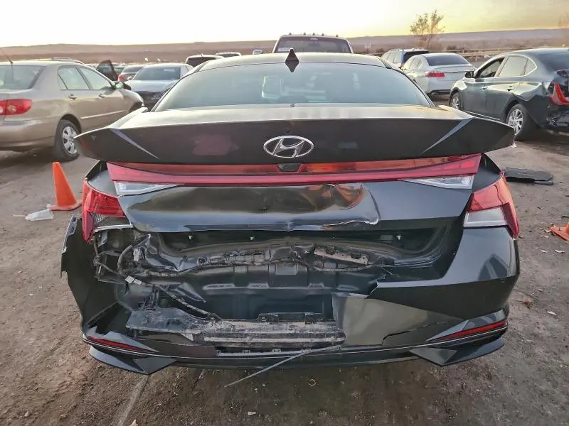 2021 HYUNDAI ELANTRA SEL  