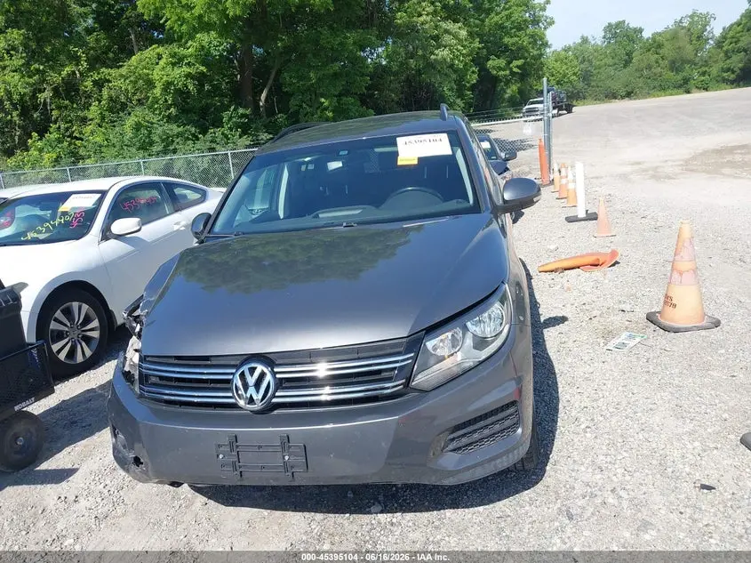 2016 VOLKSWAGEN TIGUAN S