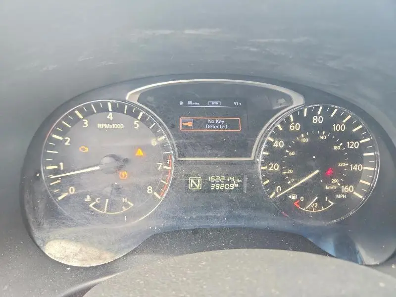 2014 NISSAN PATHFINDER SV  