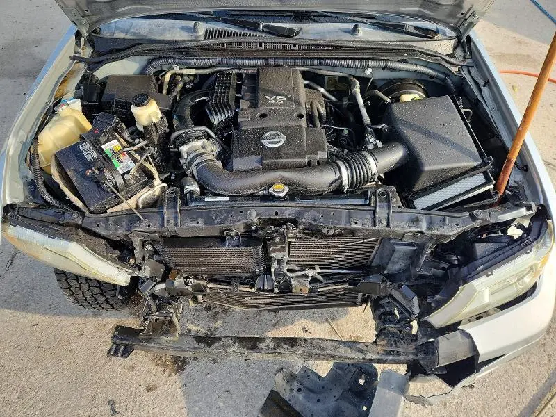 2016 NISSAN FRONTIER SV V6  
