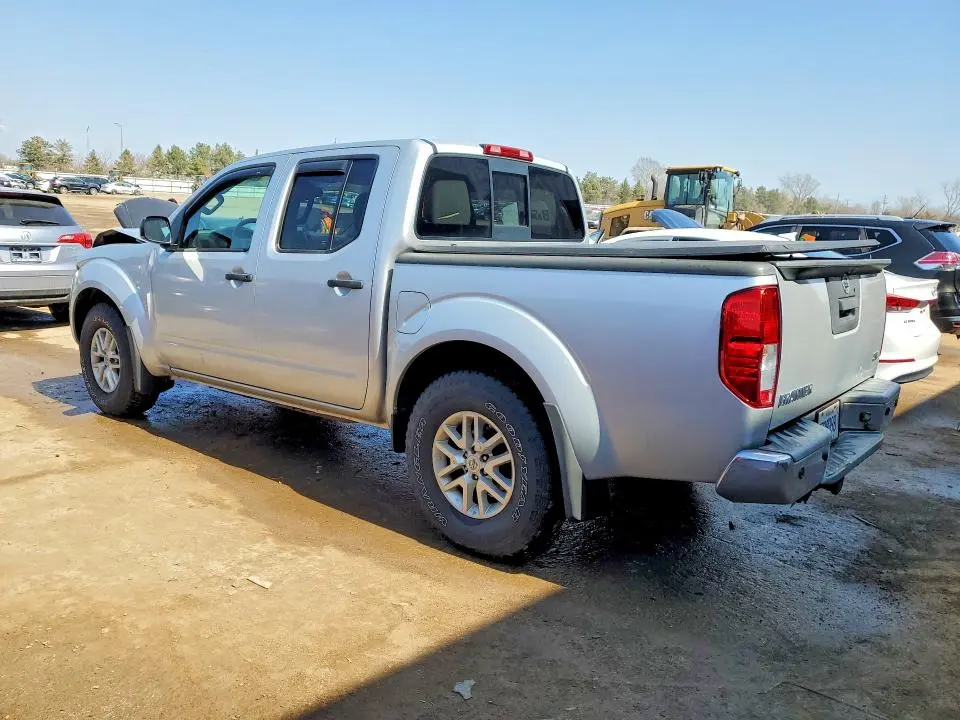 2016 NISSAN FRONTIER SV  